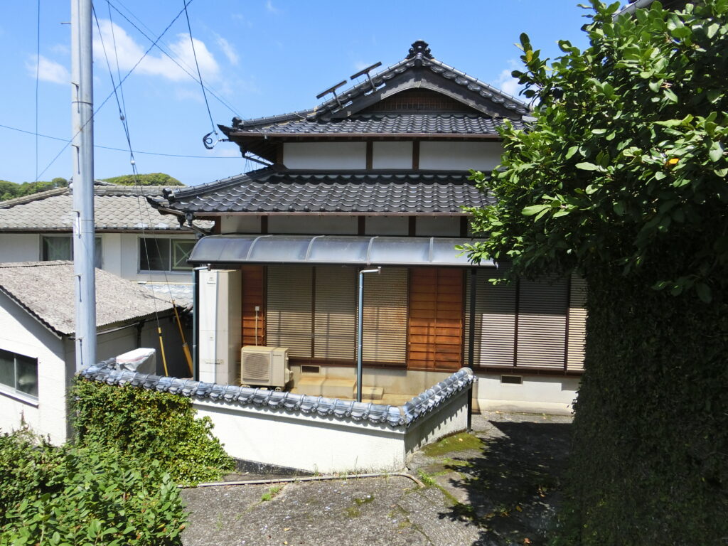 【長崎県西海市大瀬戸町松島内郷】土地（建物がある宅地+山林原野）あげます！譲ります！